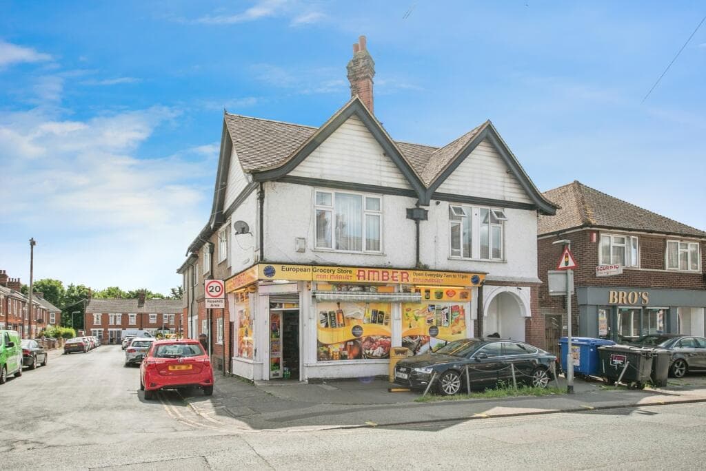 View property at Foxhall Road, Ipswich, Suffolk, IP3