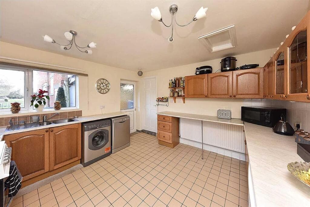 Congleton Road, Gawsworth - Image 4