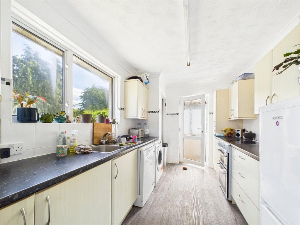 Castle Lane West, Bournemouth, BH8 - Image 7