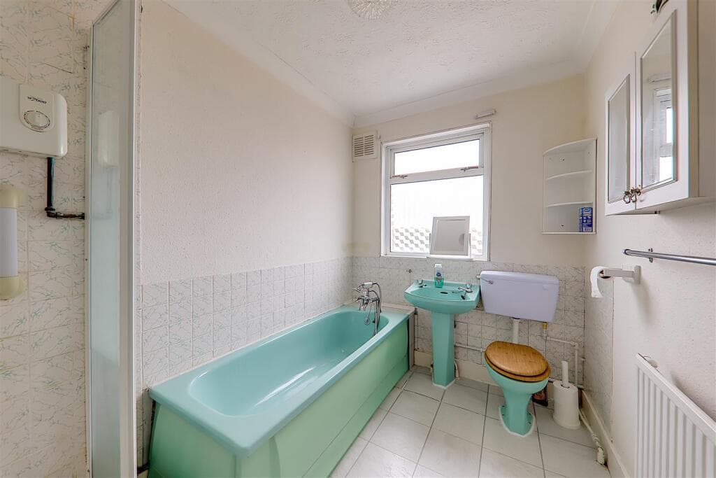 Durrington Lane, Worthing - Image 10