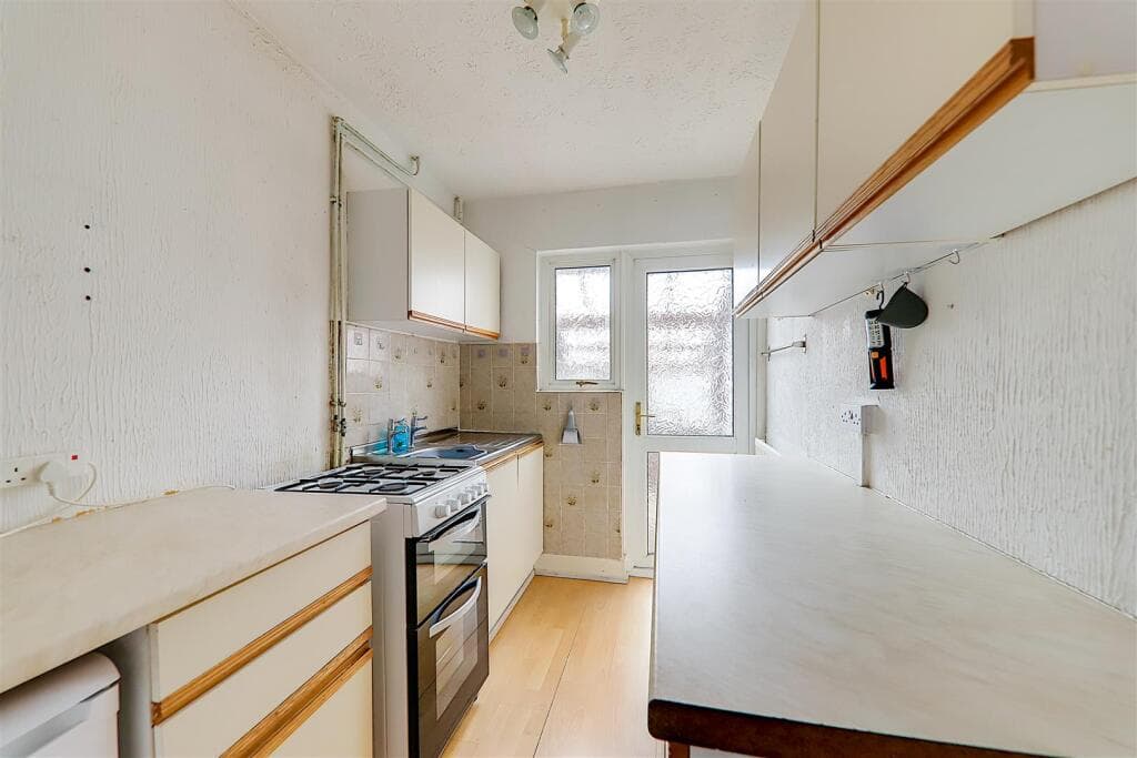 Durrington Lane, Worthing - Image 5