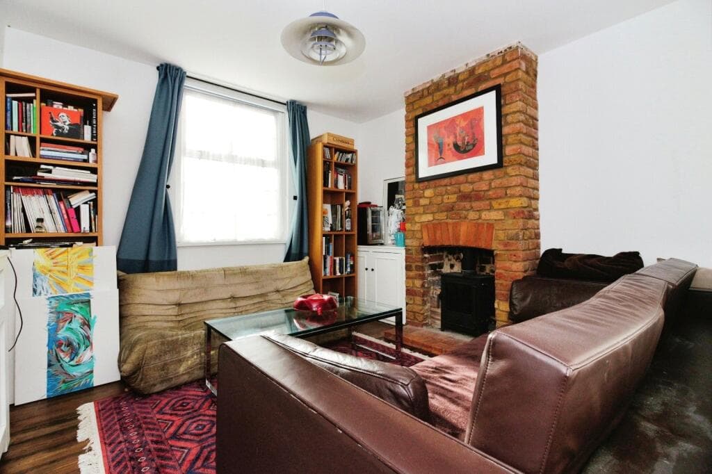 Farnell Road, Staines-upon-Thames, Surrey, TW18 - Image 5