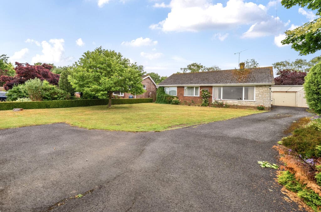 Brooke Close, Kings Worthy, Winchester, Hampshire, SO23 - Image 1