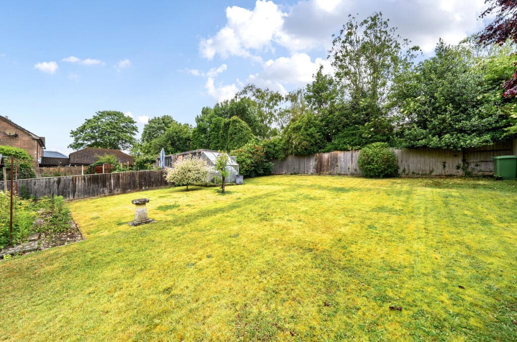 Brooke Close, Kings Worthy, Winchester, Hampshire, SO23 - Image 11