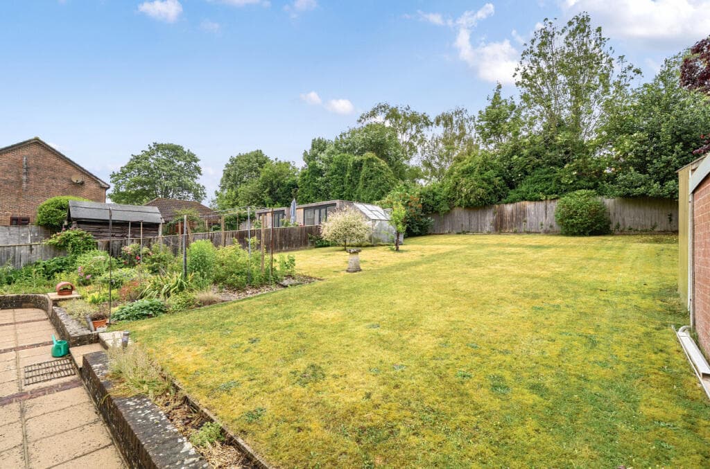 Brooke Close, Kings Worthy, Winchester, Hampshire, SO23 - Image 2