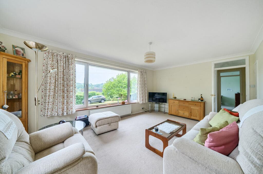 Brooke Close, Kings Worthy, Winchester, Hampshire, SO23 - Image 4