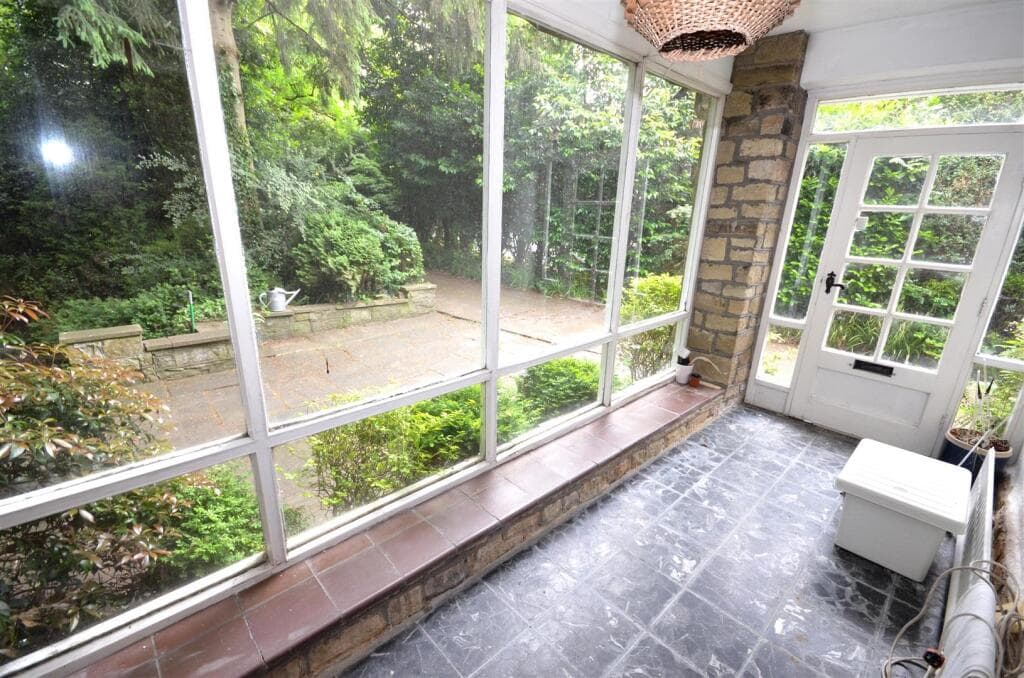 Mottram Road, Stalybridge - Image 5