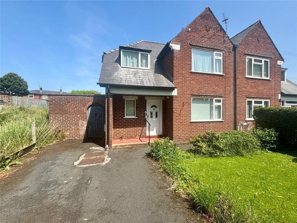 View property at Maes Bodlonfa, Mold, Flintshire