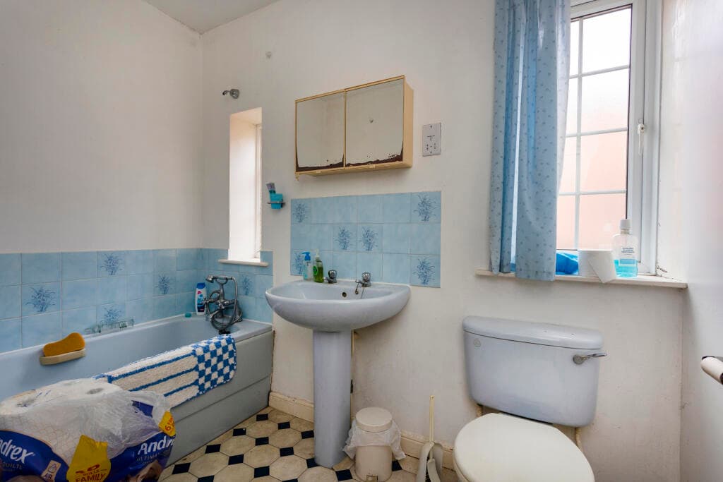 Radinden Manor Road, Hove, Hove, BN3 - Image 11