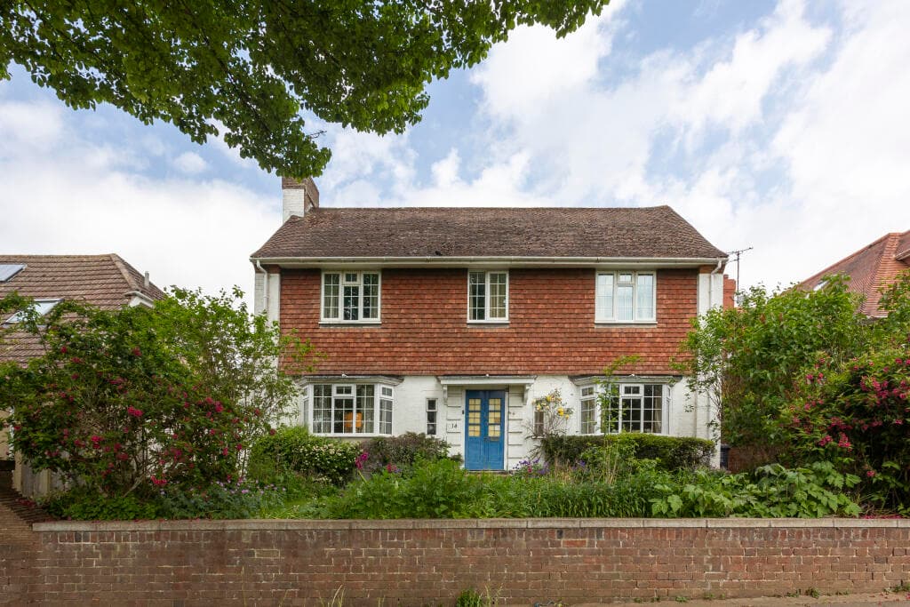 Radinden Manor Road, Hove, Hove, BN3 - Image 2