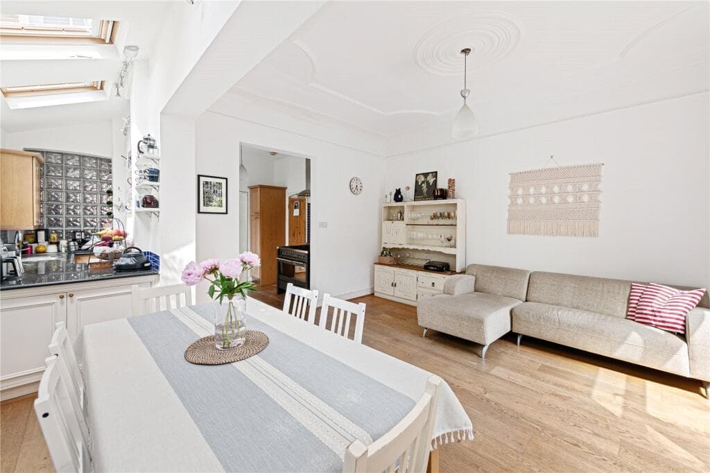 Englewood Road, Clapham South, SW12 - Image 9