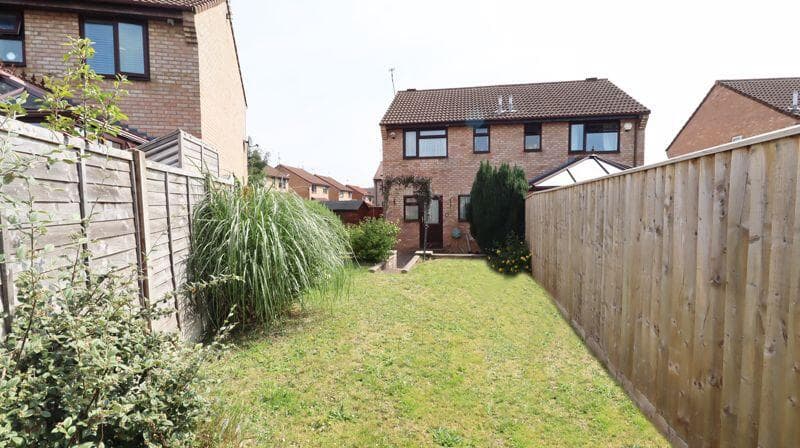 Luttrell Close - Priorswood - Image 2