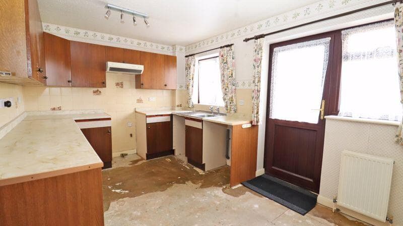 Luttrell Close - Priorswood - Image 6