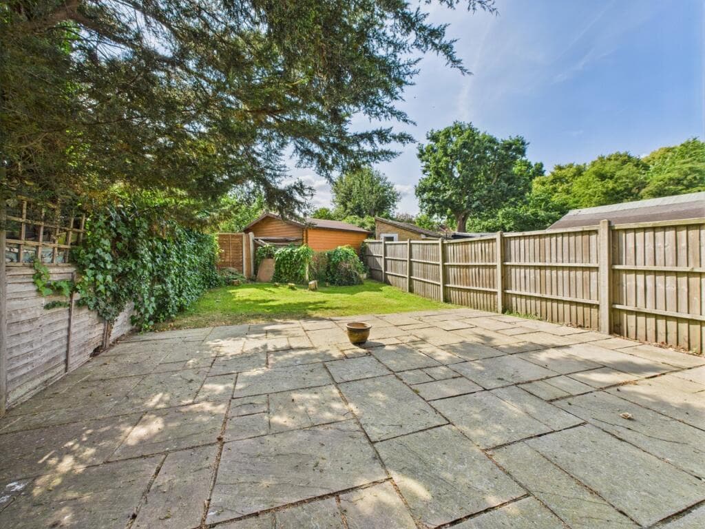 St. Marys Road, Langley, Berkshire, SL3 - Image 11