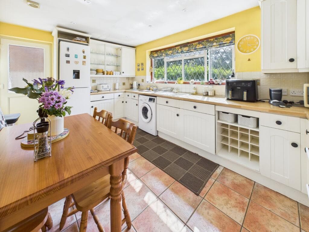 St. Marys Road, Langley, Berkshire, SL3 - Image 3