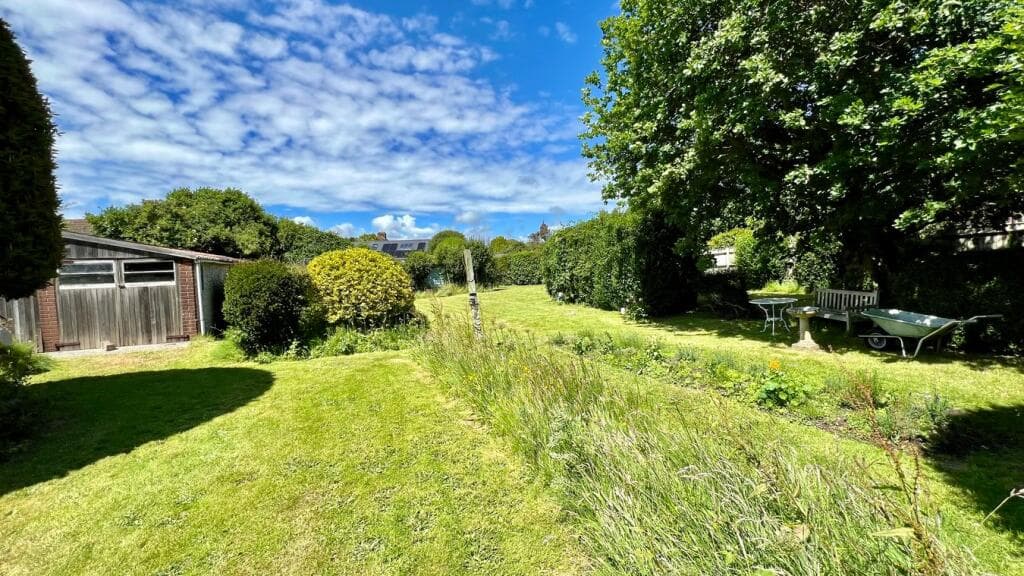 Stanley Road, Lymington, SO41 - Image 2