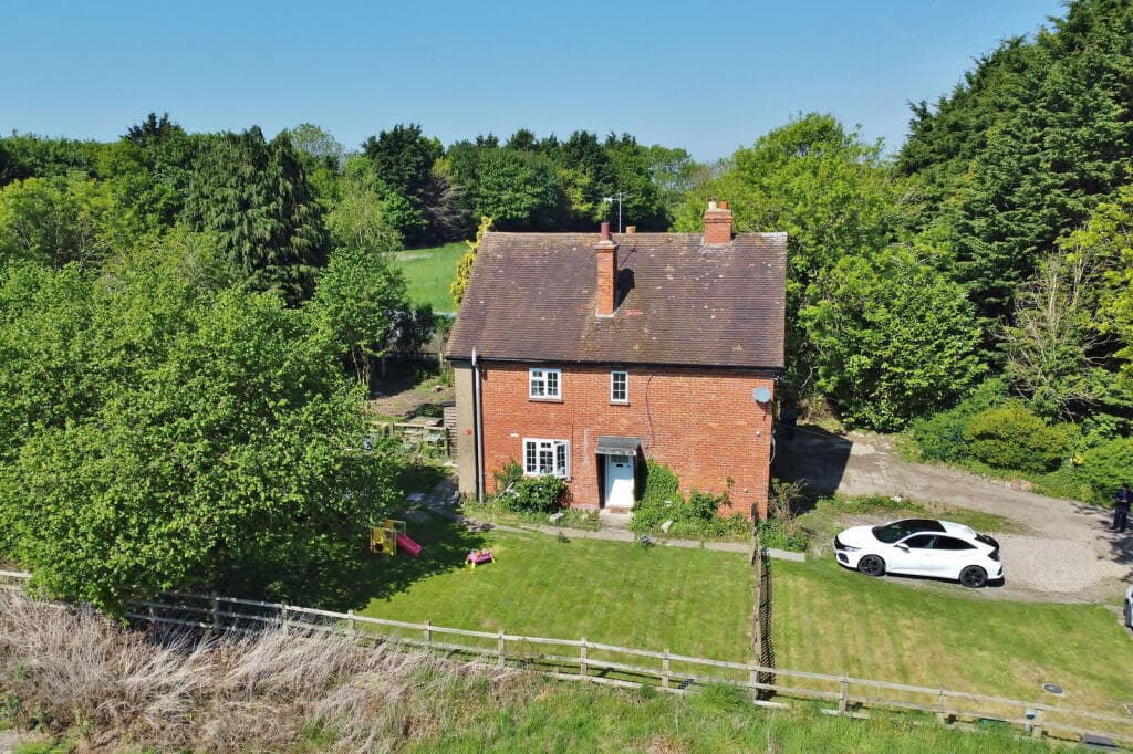 Box Tree Lane, Postcombe - Image 1