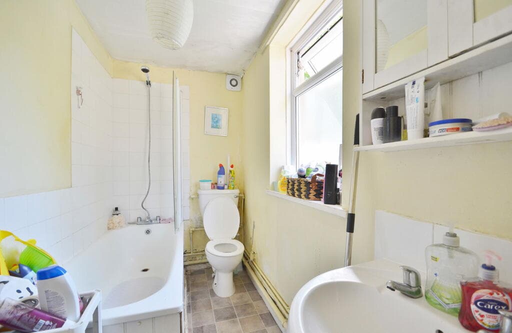 Box Tree Lane, Postcombe - Image 7