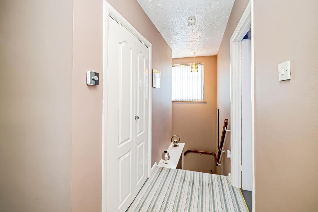 Bovingdon Heights, Marlow, SL7 - Image 10