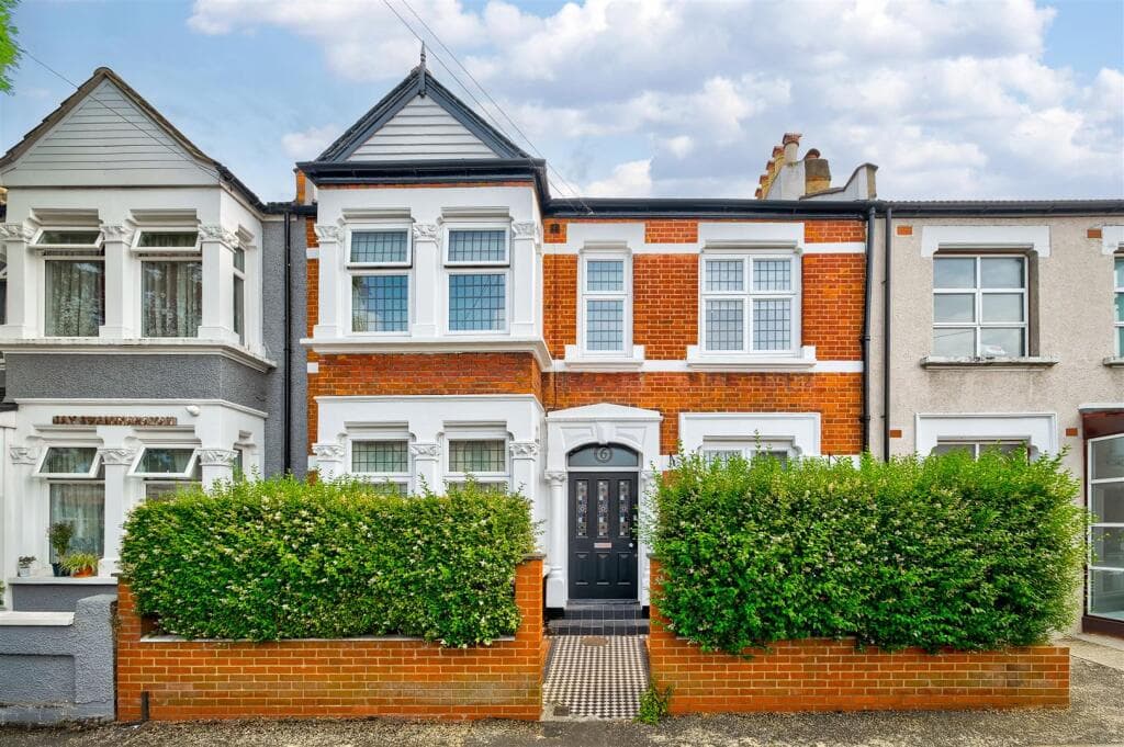 Westbury Terrace, Forest Gate - Image 1
