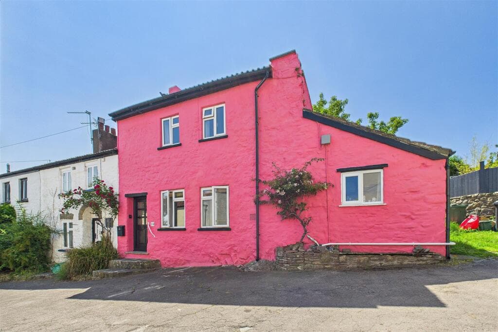 Tucked away on the outskirts of Clevedon Town Centre - Image 1