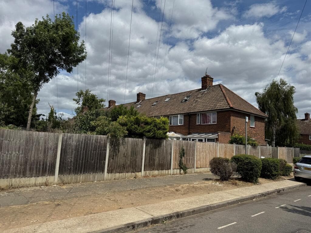 Bevan Avenue, Barking - Image 4