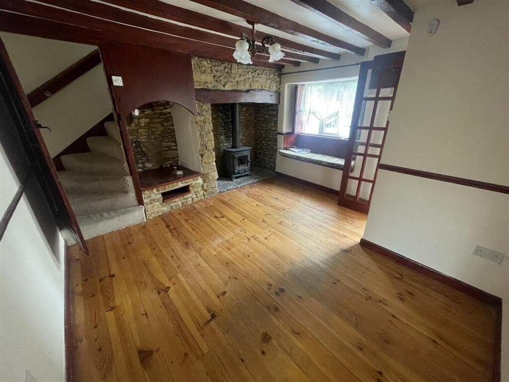 Puddletown, Haselbury Plucknett - NO CHAIN - Image 4