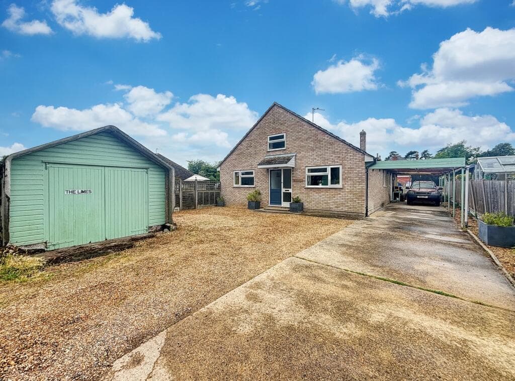 View property at Love Lane, Brightlingsea, Colchester, CO7