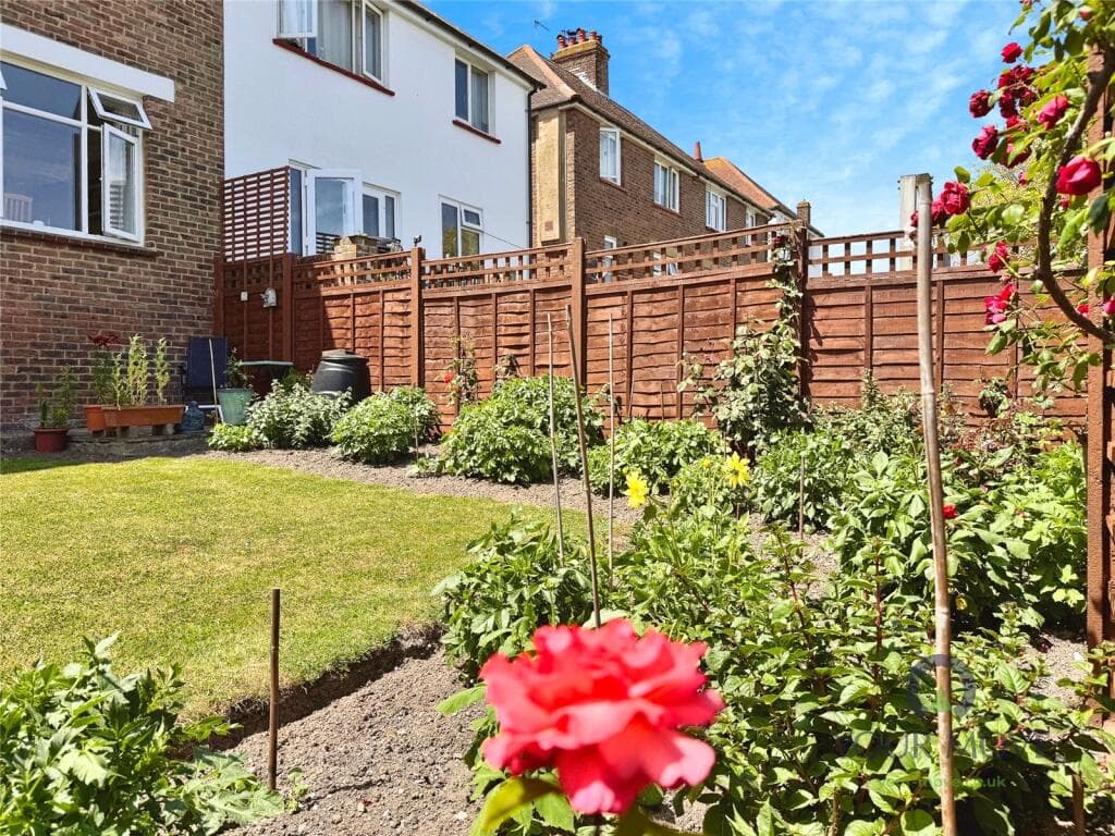 Crunden Road, Eastbourne, East Sussex, BN20 - Image 8