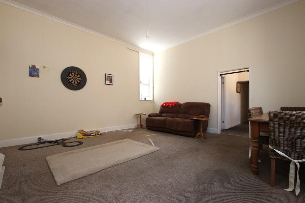 12 Mercer Row, Louth, Lincolnshire, LN11 9JQ - Image 10