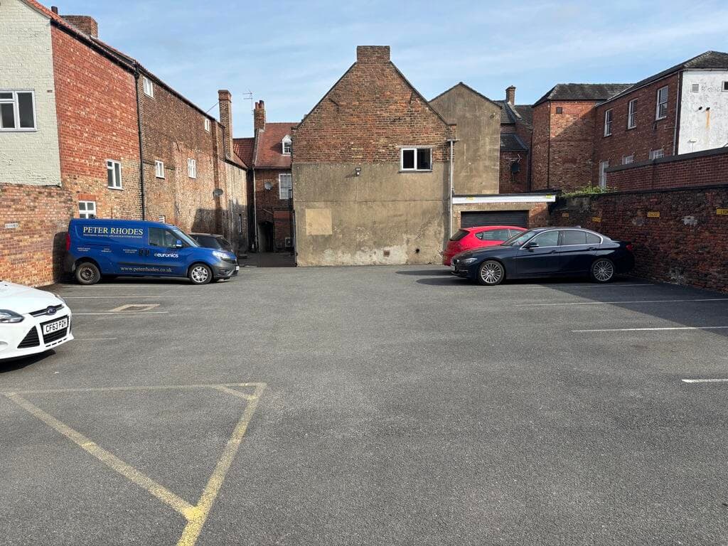 12 Mercer Row, Louth, Lincolnshire, LN11 9JQ - Image 8