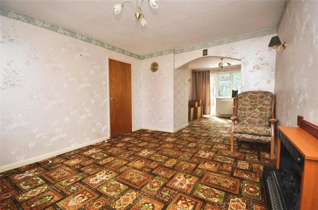 Rowland Way, Aylesbury, Buckinghamshire - Image 10