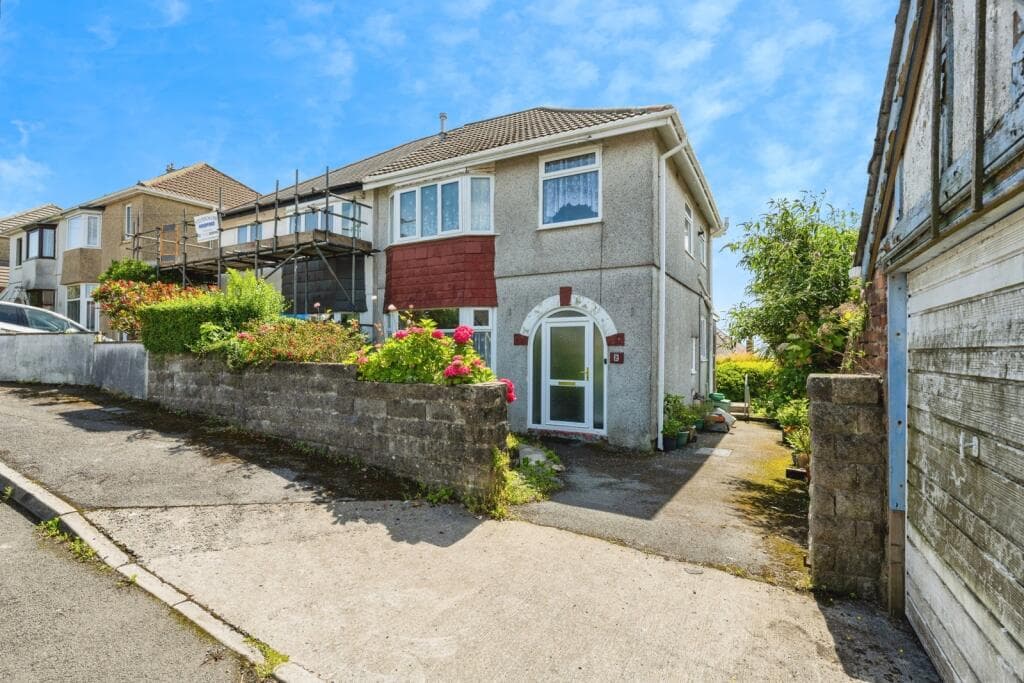 View property at Pentyla Road, Cockett, Swansea, SA2