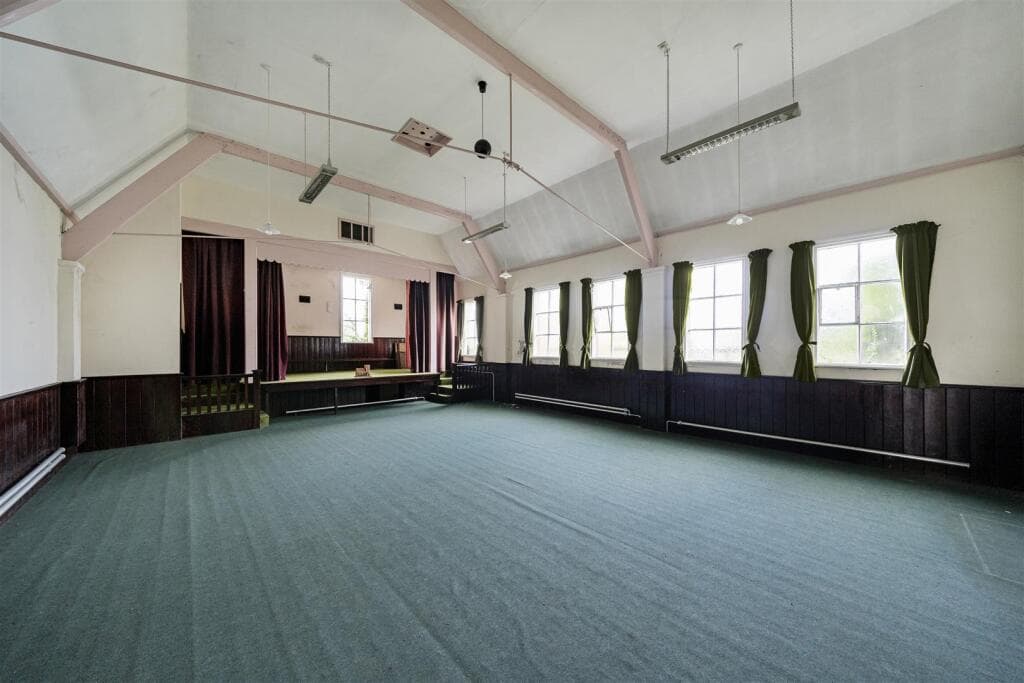 Chapel Lane, Llanymynech. - Image 11