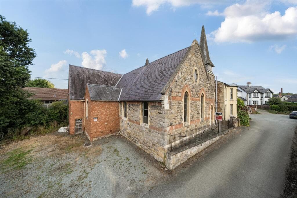 Chapel Lane, Llanymynech. - Image 7