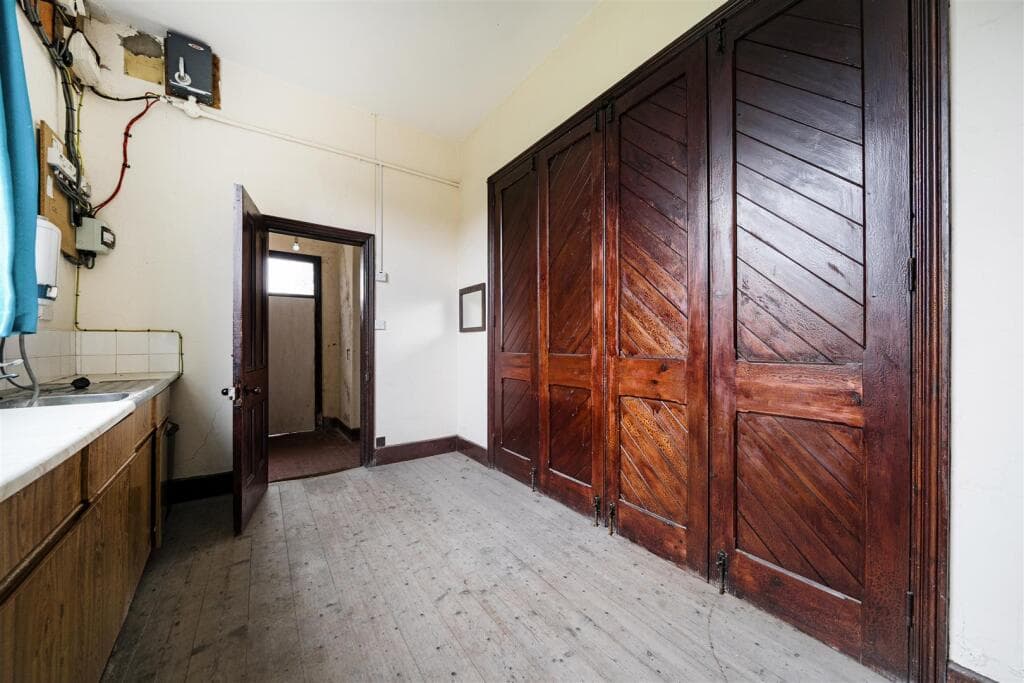 Chapel Lane, Llanymynech. - Image 8