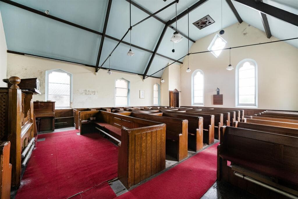 Chapel Lane, Llanymynech. - Image 9
