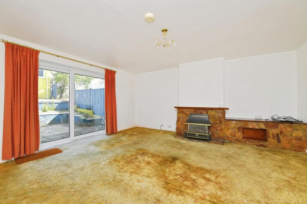 Downham Gardens, Tamerton Foliot, Plymouth - Image 2