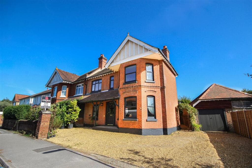 Upper Shirley Avenue, Southampton - Image 2