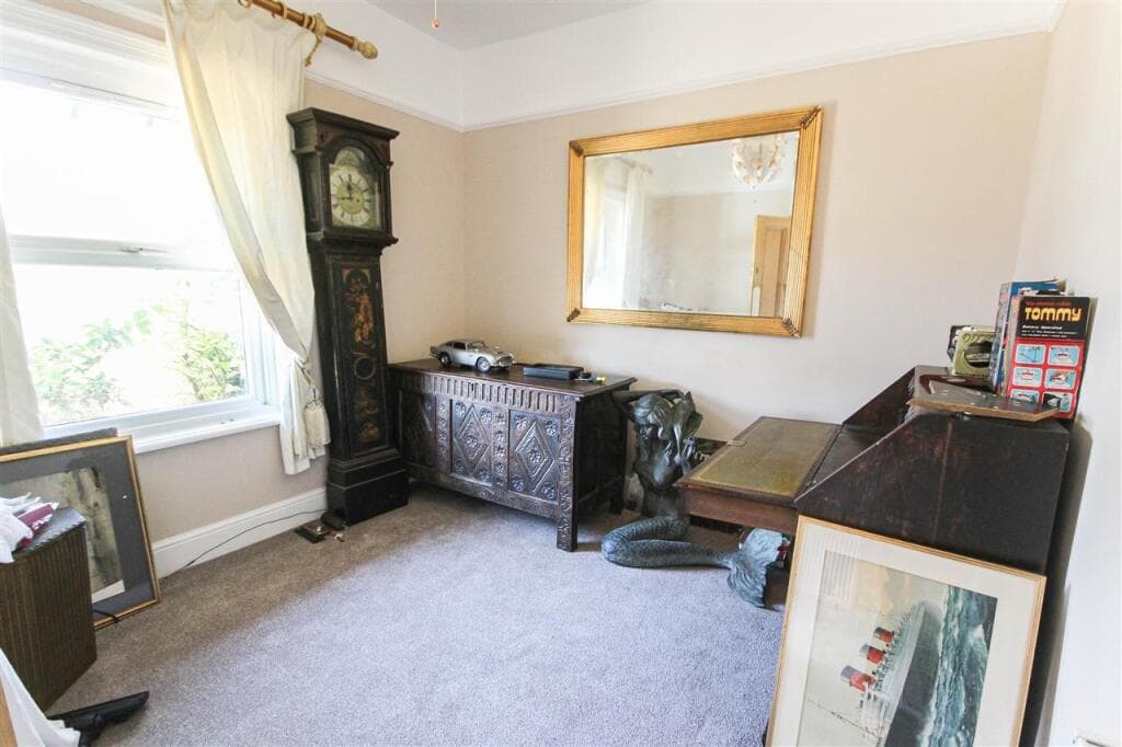 Upper Shirley Avenue, Southampton - Image 4