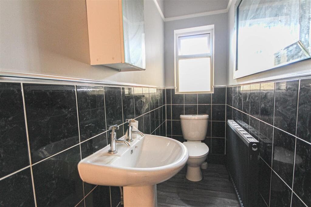 Upper Shirley Avenue, Southampton - Image 5