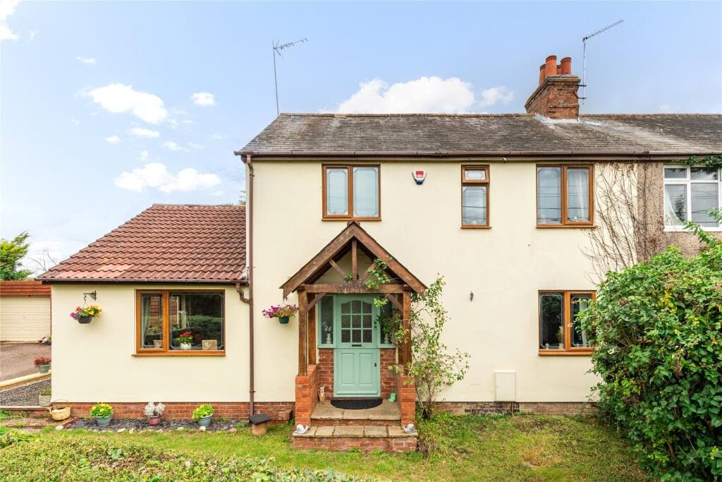 Long Lane, Aston End, Stevenage, Hertfordshire, SG2 - Image 1
