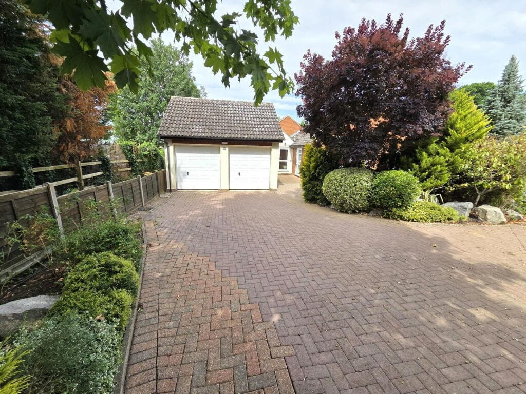 Middle Street, Great Gransden SG19 3AD - Image 5