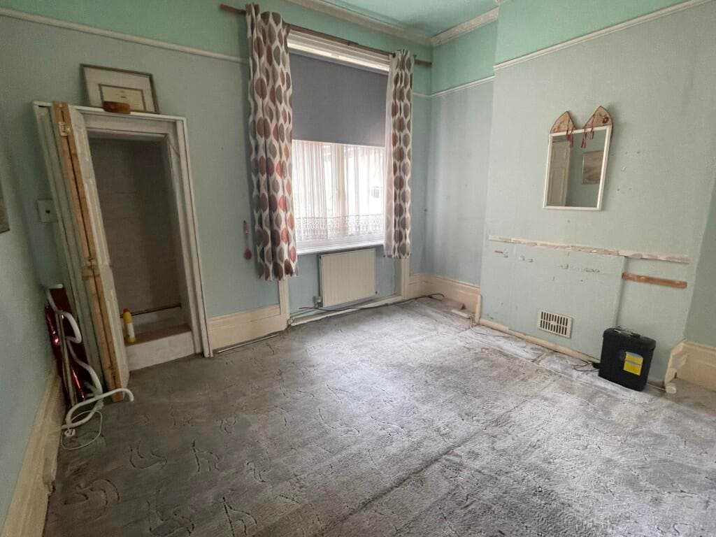 31 Margery Park Road, London, London E7 9LA - Image 8
