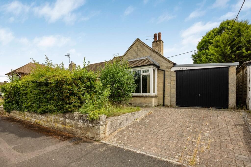 Folly View Road, Faringdon, Oxfordshire, SN7 - Image 1