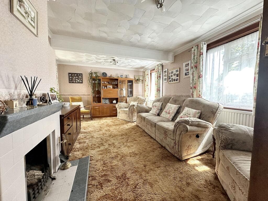 Chapel Lane, Langley, SO45 - Image 11