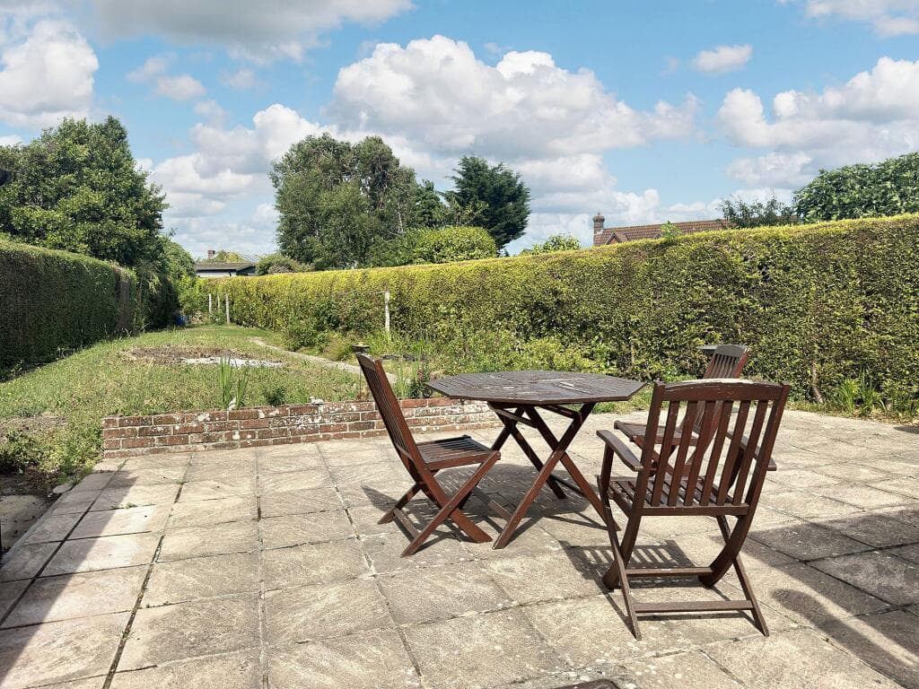 Chapel Lane, Langley, SO45 - Image 2