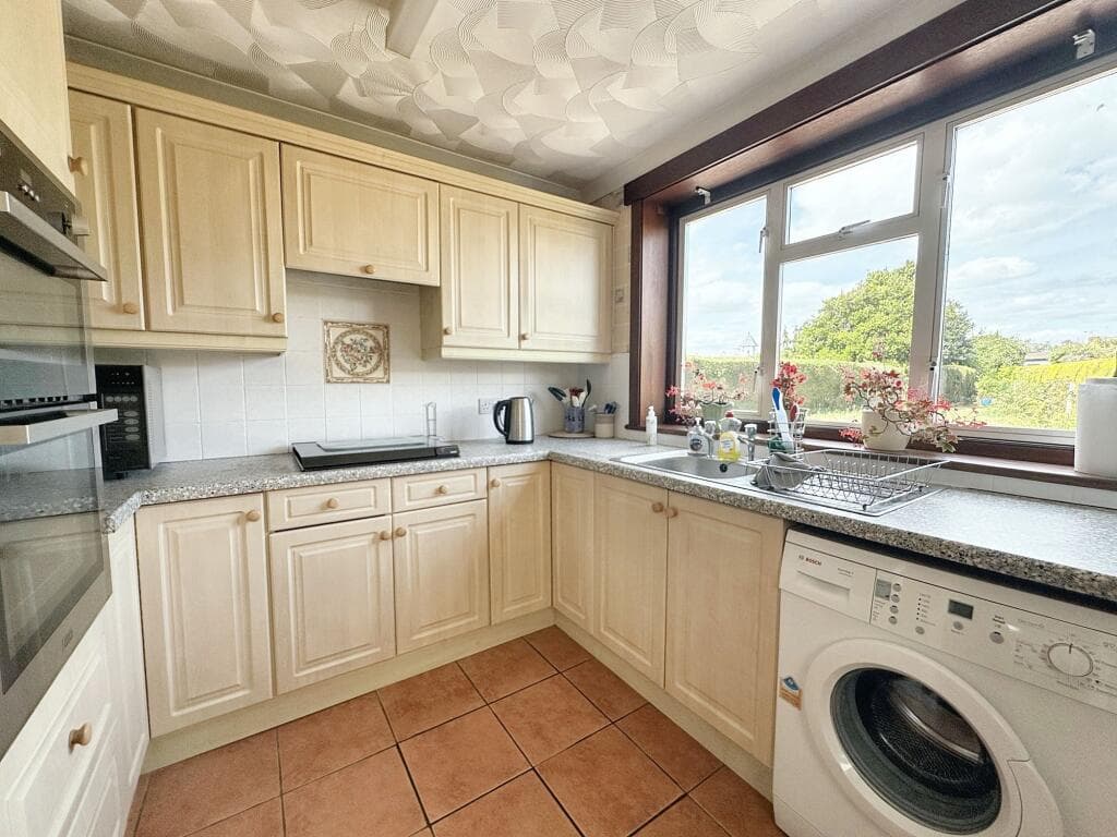 Chapel Lane, Langley, SO45 - Image 3