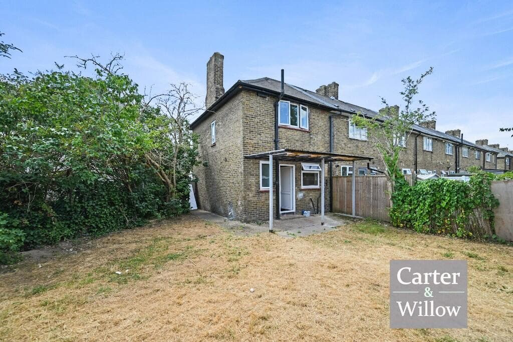 Digby Gardens, Dagenham - Image 2