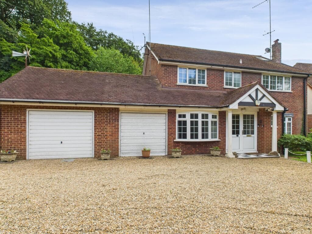 Stanley Hill, Amersham, Buckinghamshire, HP7 - Image 2